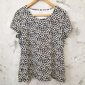 212 COLLECTIONS Black & White Stretch Casual Top